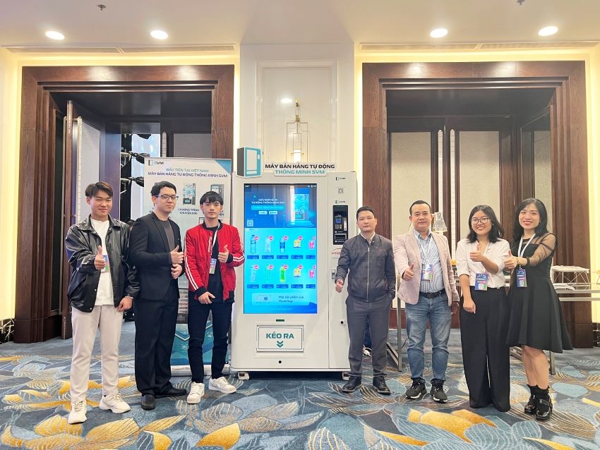 Máy bán hàng tự động thông minh SVM Tiên phong trong lĩnh vực bán lẻ tự động tại thị trường Việt Nam