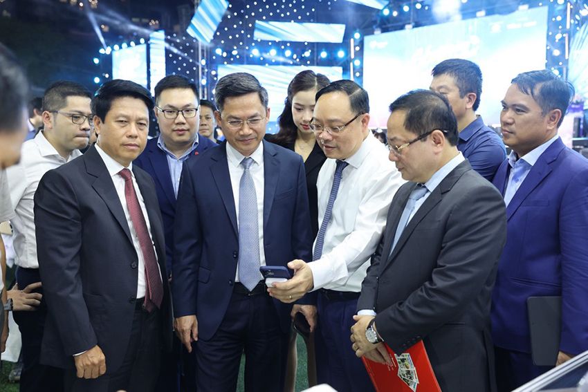 Ngày thẻ Việt Nam | Máy bán hàng tự động Ngày thẻ Việt Nam